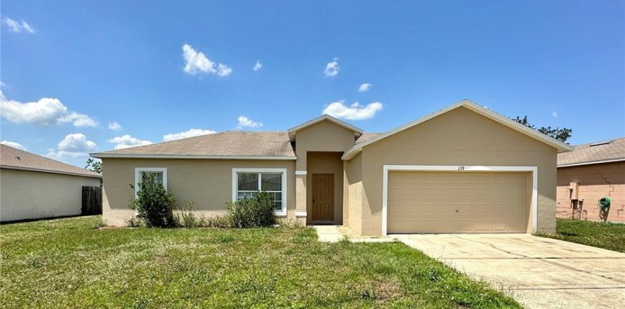 Villa ou maison à Kissimmee, Floride 3 chambres, 107.86 m2 № 1884273
