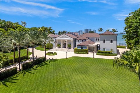 Casa en venta en Miami Beach, Florida, 8 dormitorios, 1570.98 m2 № 1887914 - foto 11