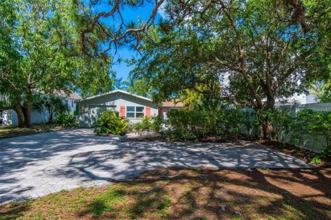 Villa ou maison à vendre à Sarasota, Floride: 4 chambres, 154.12 m2 № 2388372 - photo 9