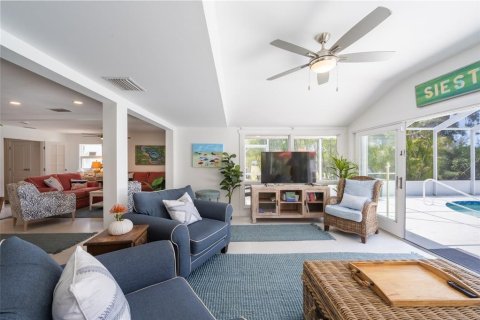 Villa ou maison à vendre à Sarasota, Floride: 4 chambres, 154.12 m2 № 2388372 - photo 19
