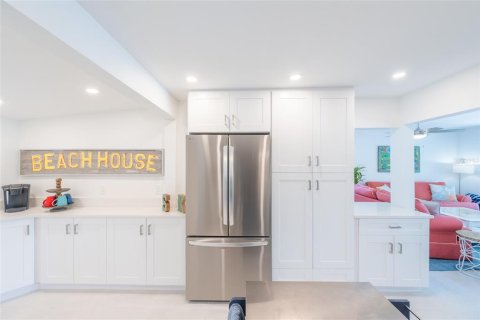 Villa ou maison à vendre à Sarasota, Floride: 4 chambres, 154.12 m2 № 2388372 - photo 14