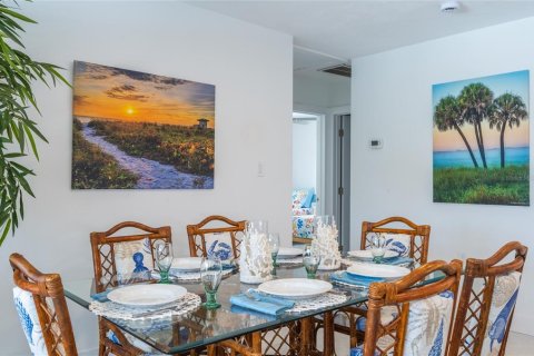 Villa ou maison à vendre à Sarasota, Floride: 4 chambres, 154.12 m2 № 2388372 - photo 15