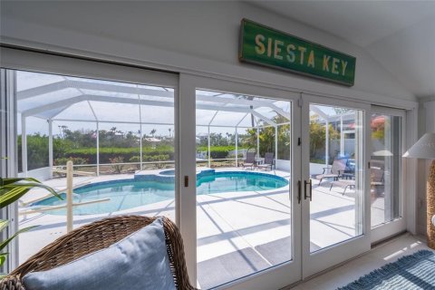 Villa ou maison à vendre à Sarasota, Floride: 4 chambres, 154.12 m2 № 2388372 - photo 12