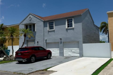 Villa ou maison à vendre à Homestead, Floride: 3 chambres, 167.22 m2 № 2055751 - photo 2