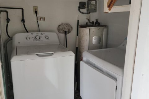 Villa ou maison à louer à Fort Lauderdale, Floride: 2 chambres, 80.27 m2 № 1154400 - photo 1