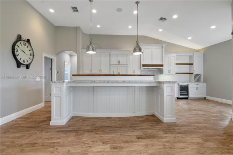 Villa ou maison à vendre à Naples, Floride: 4 chambres № 2009369 - photo 8