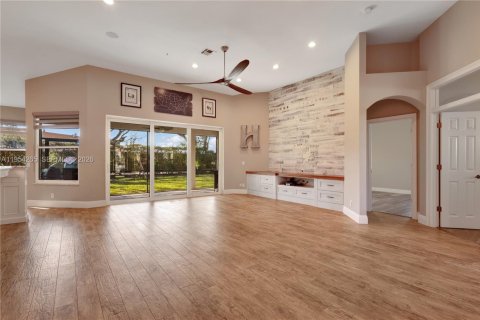 Villa ou maison à vendre à Naples, Floride: 4 chambres № 2009369 - photo 4