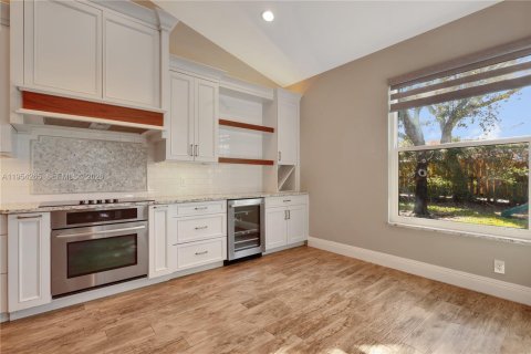 Villa ou maison à vendre à Naples, Floride: 4 chambres № 2009369 - photo 12