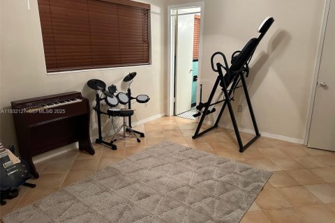 Купить кондоминиум в Майами-Шорс, Флорида 2 спальни, 74.69м2, № 1990774 - фото 16