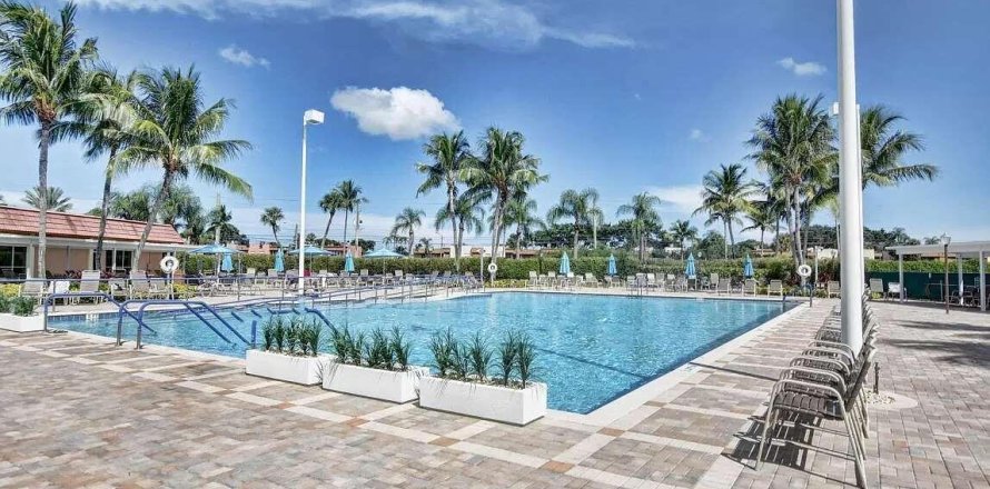 Condominio en Delray Beach, Florida, 2 dormitorios  № 1186329