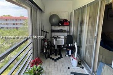 Купить кондоминиум в Лодерхилл, Флорида 2 спальни, 99.41м2, № 2018820 - фото 7