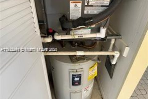 Купить кондоминиум в Лодерхилл, Флорида 2 спальни, 99.41м2, № 2018820 - фото 8