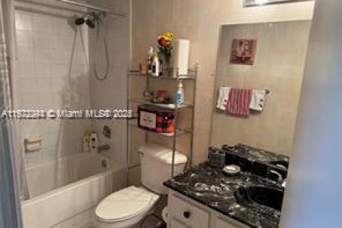 Купить кондоминиум в Лодерхилл, Флорида 2 спальни, 99.41м2, № 2018820 - фото 3