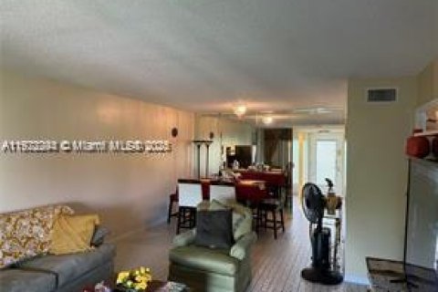 Купить кондоминиум в Лодерхилл, Флорида 2 спальни, 99.41м2, № 2018820 - фото 9