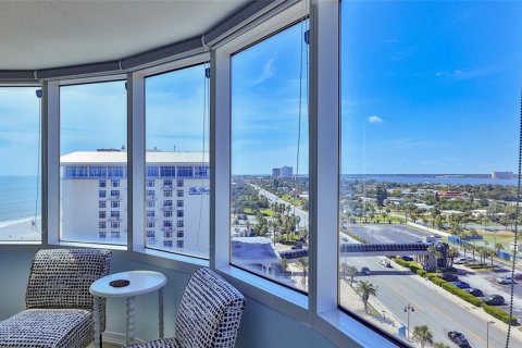 Condo in Daytona Beach Shores, Florida, 2 bedrooms  № 1813111 - photo 29