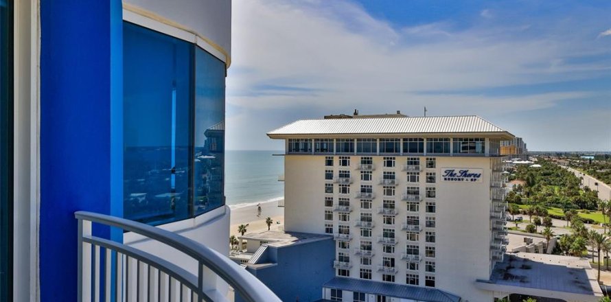 Condo in Daytona Beach Shores, Florida, 2 bedrooms  № 1813111