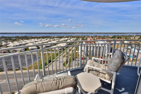 Condo in Daytona Beach Shores, Florida, 2 bedrooms  № 1813111 - photo 30