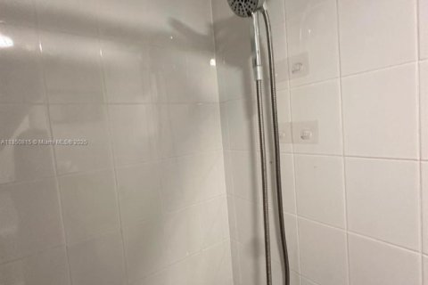 Купить кондоминиум в Майами, Флорида 2 спальни, 83.61м2, № 1855186 - фото 24