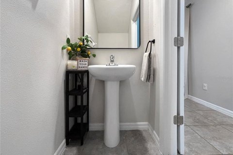 Casa en alquiler en Sun City Center, Florida, 4 dormitorios, 177.81 m2 № 1841517 - foto 4