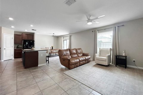 Casa en alquiler en Sun City Center, Florida, 4 dormitorios, 177.81 m2 № 1841517 - foto 2