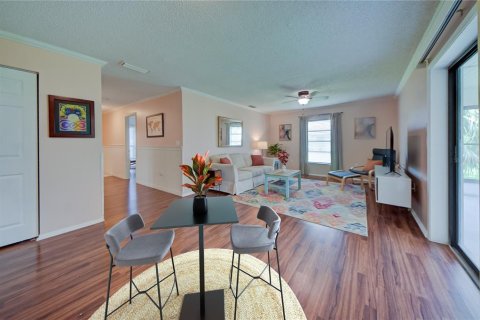 Villa ou maison à vendre à Bradenton, Floride: 2 chambres, 121.89 m2 № 1916197 - photo 10