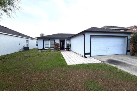 House in Orlando, Florida 3 bedrooms, 132.29 sq.m. № 2259577 - photo 3