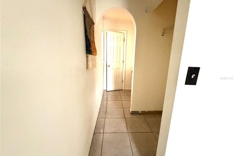 House in Orlando, Florida 3 bedrooms, 132.29 sq.m. № 2259577 - photo 12