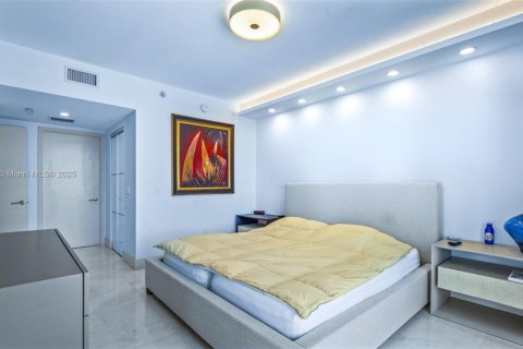 Condominio en venta en Miami, Florida, 3 dormitorios, 138.05 m2 № 1745890 - foto 17