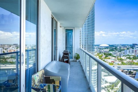Condominio en venta en Miami, Florida, 3 dormitorios, 138.05 m2 № 1745890 - foto 15