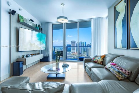 Condominio en venta en Miami, Florida, 3 dormitorios, 138.05 m2 № 1745890 - foto 4