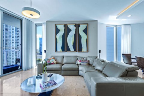 Condominio en venta en Miami, Florida, 3 dormitorios, 138.05 m2 № 1745890 - foto 3