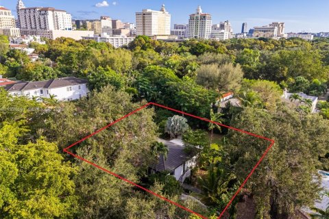 Villa ou maison à vendre à Coral Gables, Floride: 2 chambres, 111.02 m2 № 1999256 - photo 22