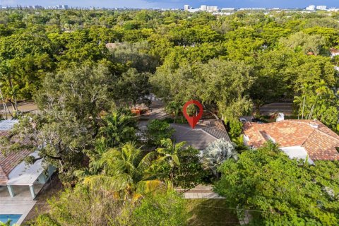 Villa ou maison à vendre à Coral Gables, Floride: 2 chambres, 111.02 m2 № 1999256 - photo 26