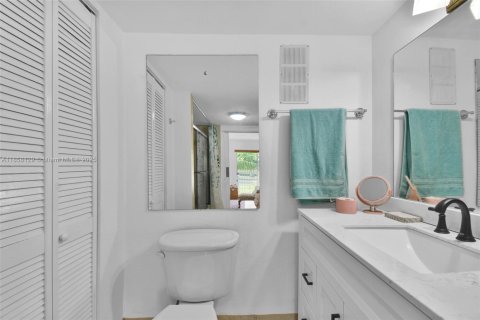 Copropriété à louer à North Miami Beach, Floride: 1 chambre, 69.68 m2 № 1882056 - photo 10