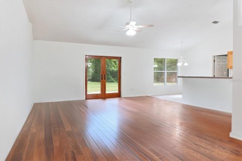 House in High Springs, Florida 3 bedrooms, 159.7 sq.m. № 1687538 - photo 9