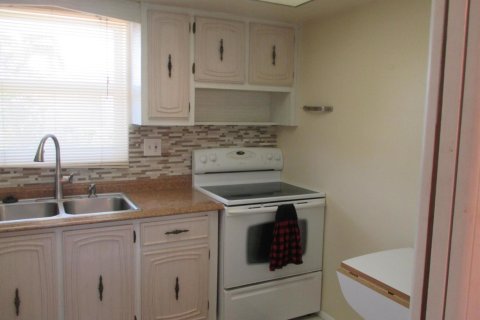 Apartamento en alquiler en West Palm Beach, Florida, 1 dormitorio, 61.41 m2 № 2083451 - foto 3