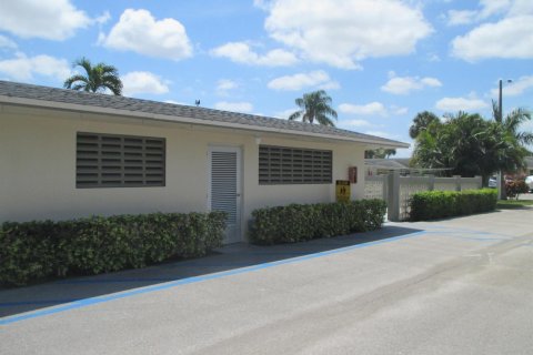 Apartamento en alquiler en West Palm Beach, Florida, 1 dormitorio, 61.41 m2 № 2083451 - foto 17