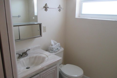 Apartamento en alquiler en West Palm Beach, Florida, 1 dormitorio, 61.41 m2 № 2083451 - foto 12