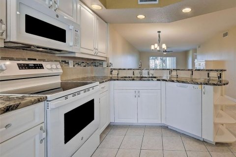 Condominio en venta en North Port, Florida, 2 dormitorios, 107.12 m2 № 2151915 - foto 18