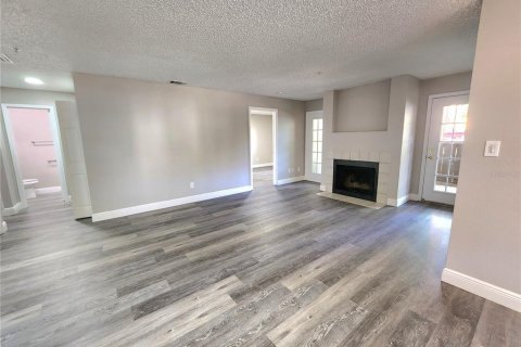 Condo in Altamonte Springs, Florida, 2 bedrooms  № 1597410 - photo 12