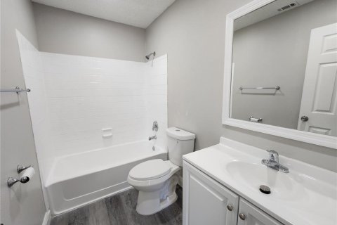 Condo in Altamonte Springs, Florida, 2 bedrooms  № 1597410 - photo 17