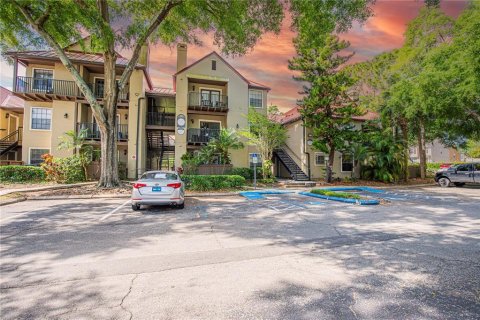 Condo in Altamonte Springs, Florida, 2 bedrooms  № 1597410 - photo 4