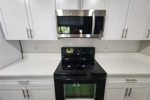 Condo in Altamonte Springs, Florida, 2 bedrooms  № 1597410 - photo 7