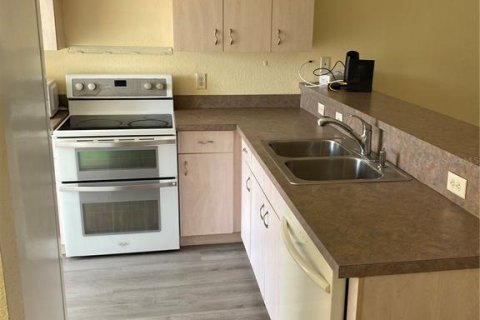 Condo in Kissimmee, Florida, 3 bedrooms  № 1851775 - photo 2