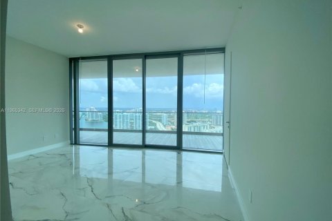 Condo in Sunny Isles Beach, Florida, 2 bedrooms  № 2026950 - photo 13