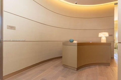 Condo in Sunny Isles Beach, Florida, 2 bedrooms  № 2026950 - photo 28