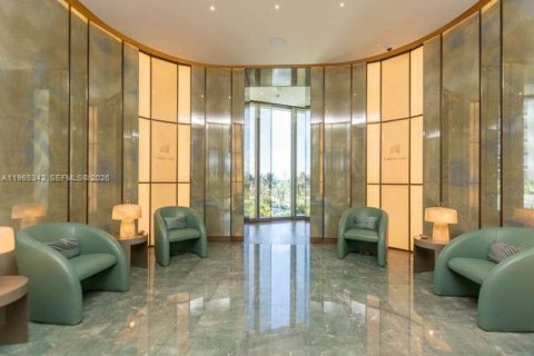 Condo in Sunny Isles Beach, Florida, 2 bedrooms  № 2026950 - photo 29