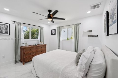 Casa en venta en Cape Coral, Florida, 4 dormitorios № 2186263 - foto 25