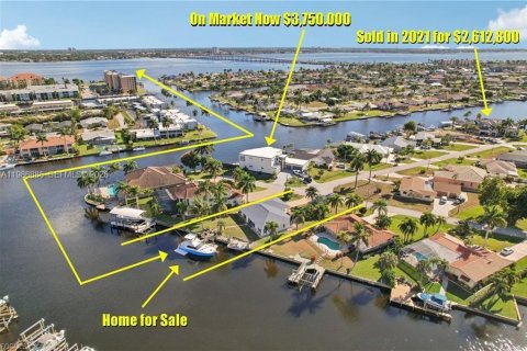 Casa en Cape Coral, Florida 4 dormitorios № 2186263