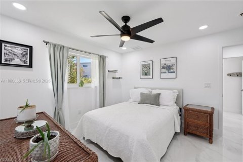 Casa en venta en Cape Coral, Florida, 4 dormitorios № 2186263 - foto 27